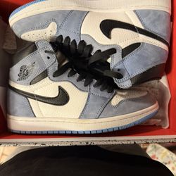 Air Jordan 1 University Blue