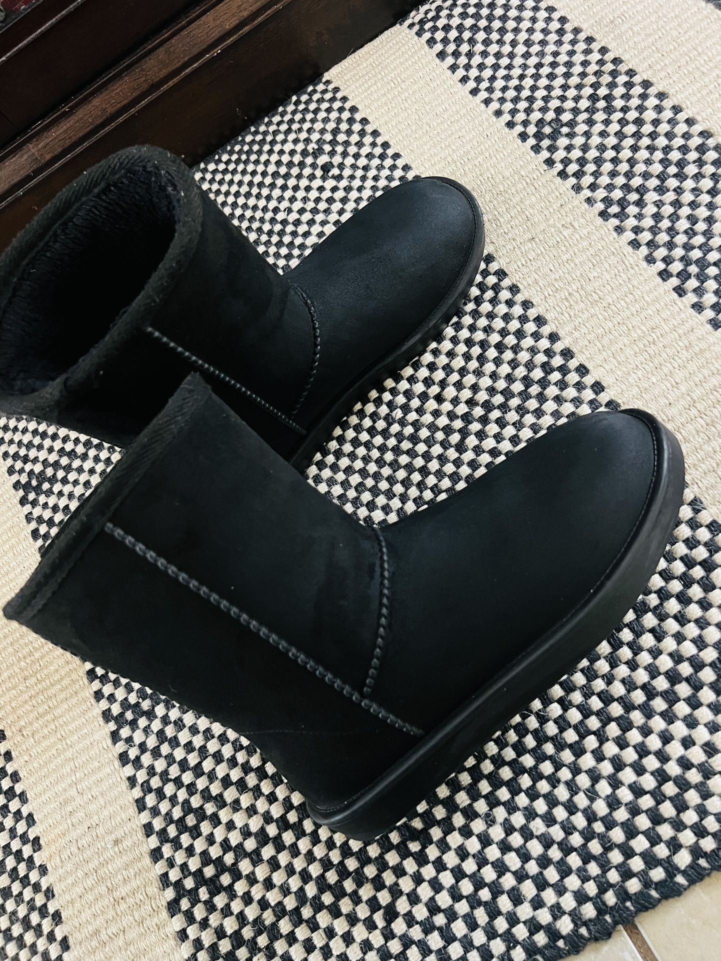 DKSUKO Women's Classic Waterproof Snow Boots Winter Boots Size 9 Black