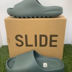 Yeezy Slide in Slate Marine DS Size 10 & 13