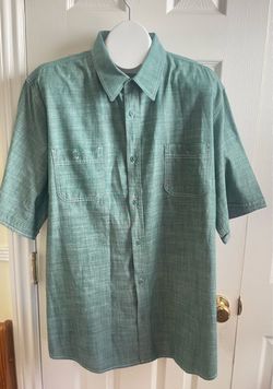 XXL Men's Green Short Sleeve Button-Up Shirt