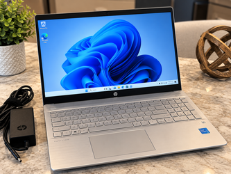 HP Pavilion 15-cs3065st laptop