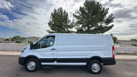 2023 Ford Transit 250 Cargo Van