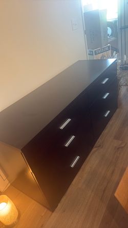 Dressers(set) beautiful.