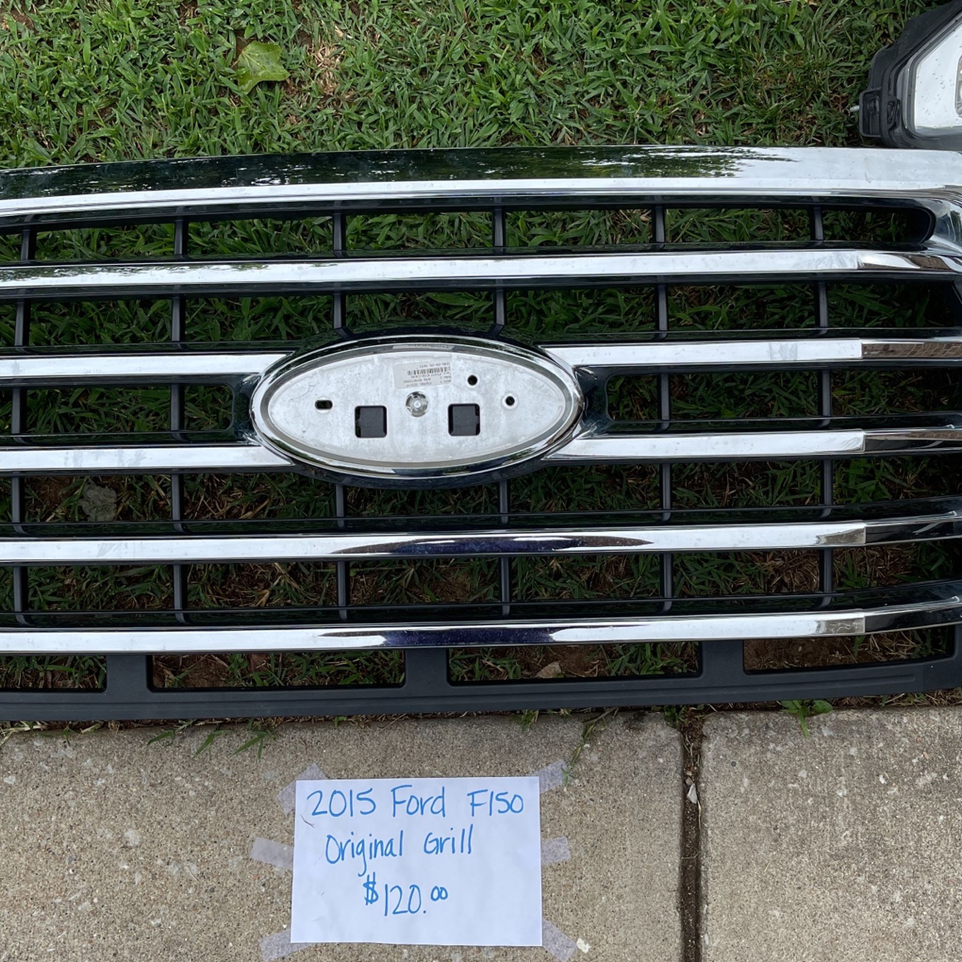 Ford F150 Stock Chrome Grill Must Come Pick It Up