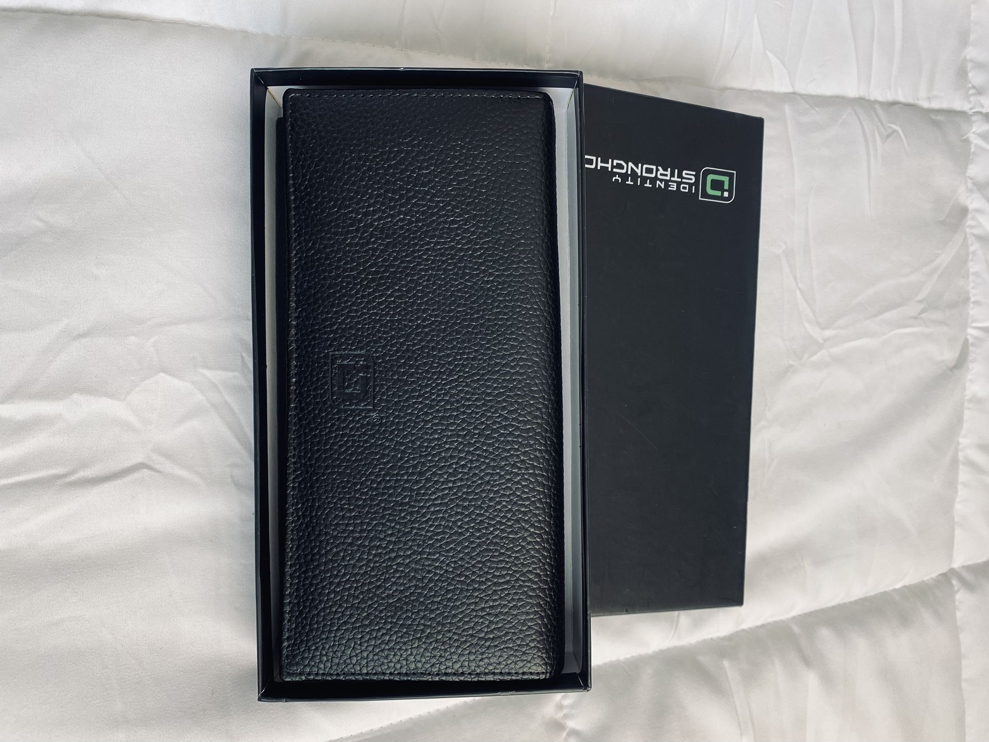 Women's classic wallet