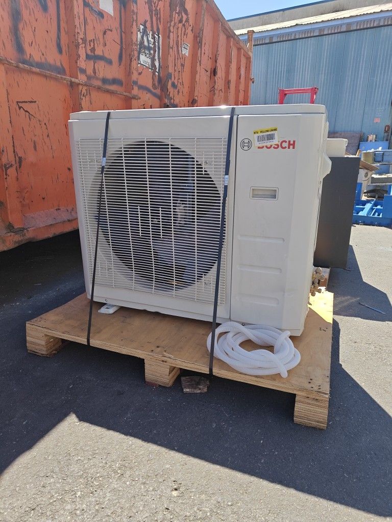 Bosch Climate 5000 Mini split Condenser