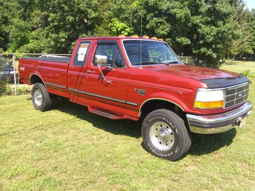 1997 Ford Truck Xlt 250. HD Four By Four