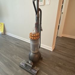 Dyson cinetic Big Ball Total Clean