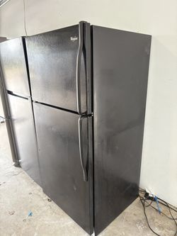 WHIRPOOL 30 INCHES REFRIGERATOR TOP FREEZER TRABAJA BIEN