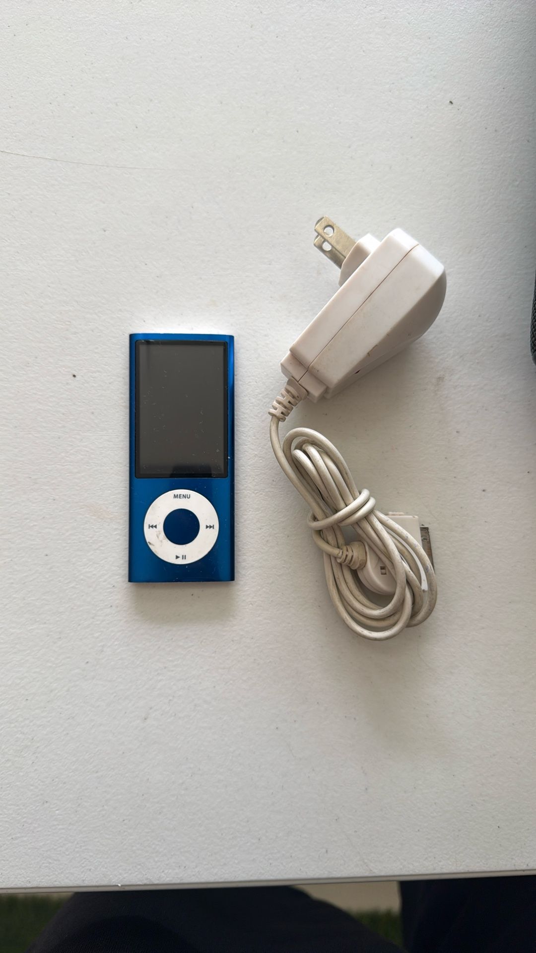 iPod Nano 5th Generation W/Charger