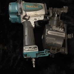 Makita 1-3/4in Coil Roofing Nailer