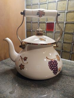 Villa Grande Vitroceramic Hand Painted Tea Kettle
