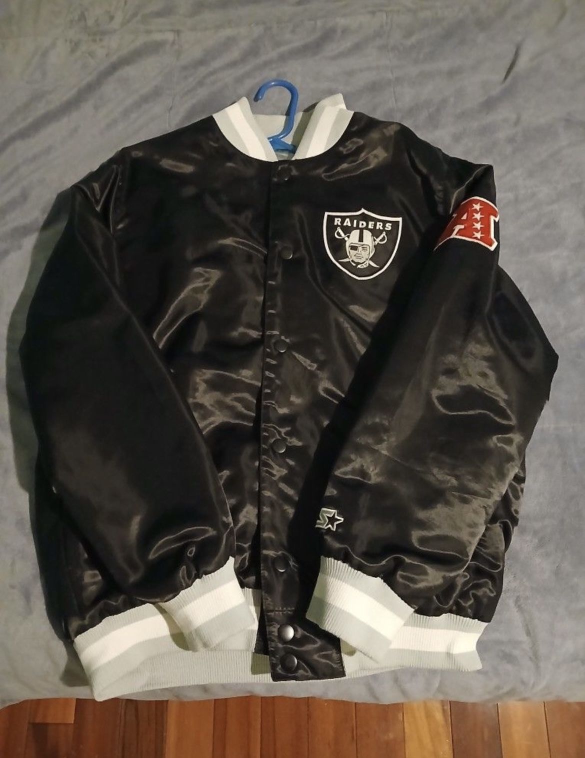 Oakland Raiders Starter Jacket Size L