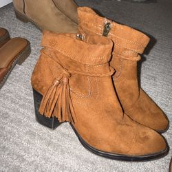 Woman’s Shoes 