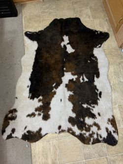 Cowhide Rug (Brown/White)