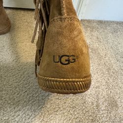 UGG Boots ! Only Worn One Time !