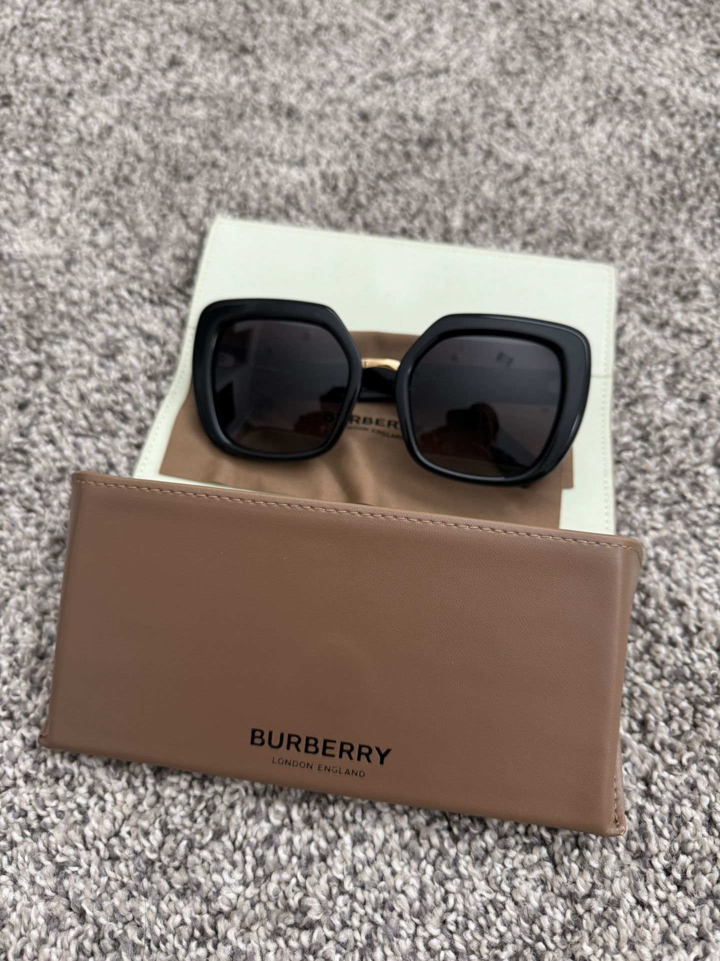 Authentic Burberry sunglasses