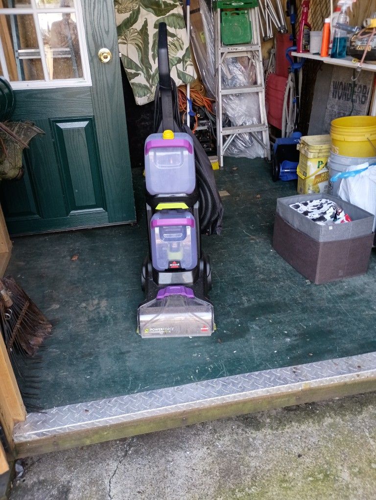 Bissell Power Force Carpet Cleaner