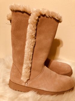 Winter pink boots