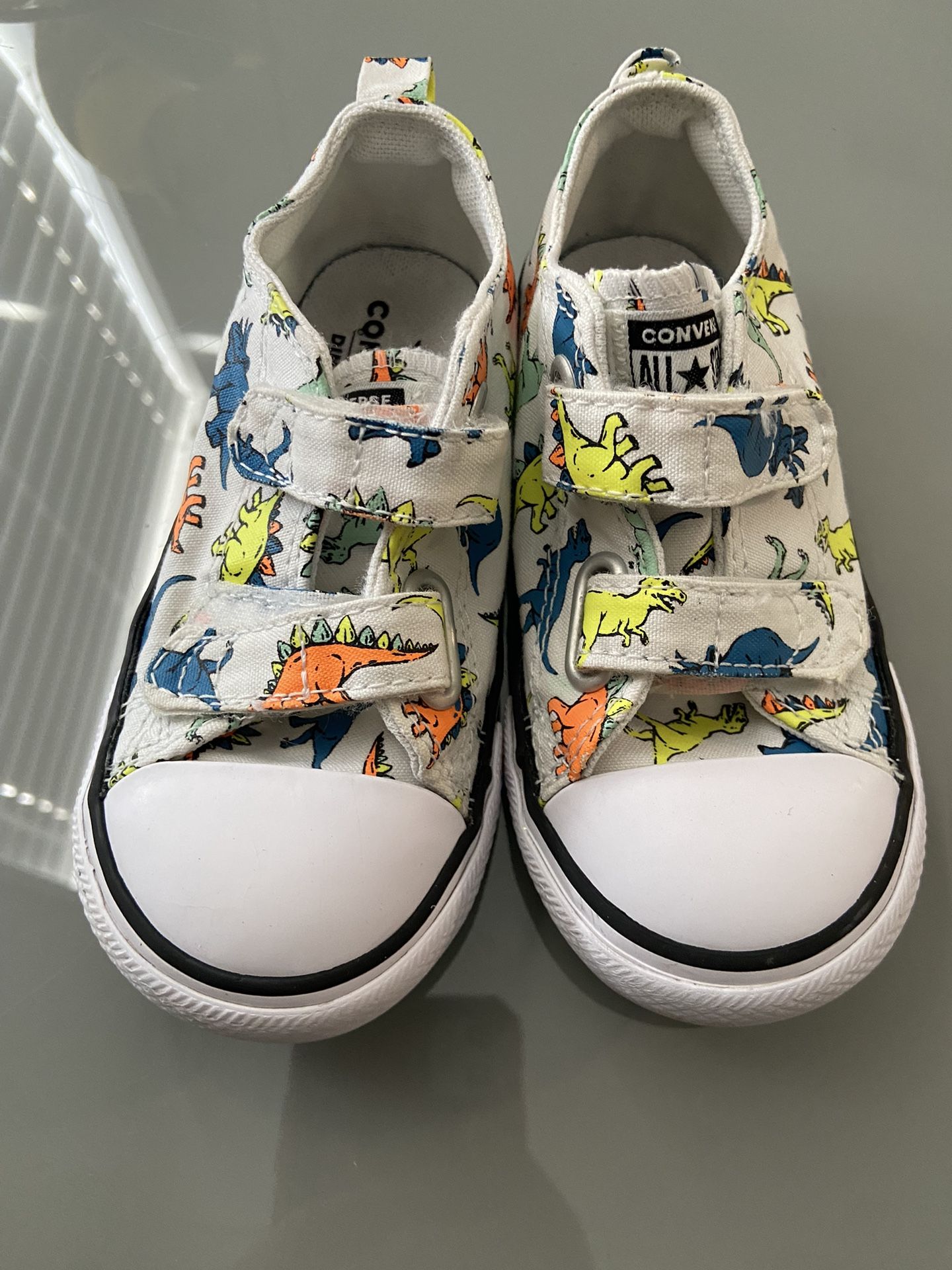 Converse Size 9 C 