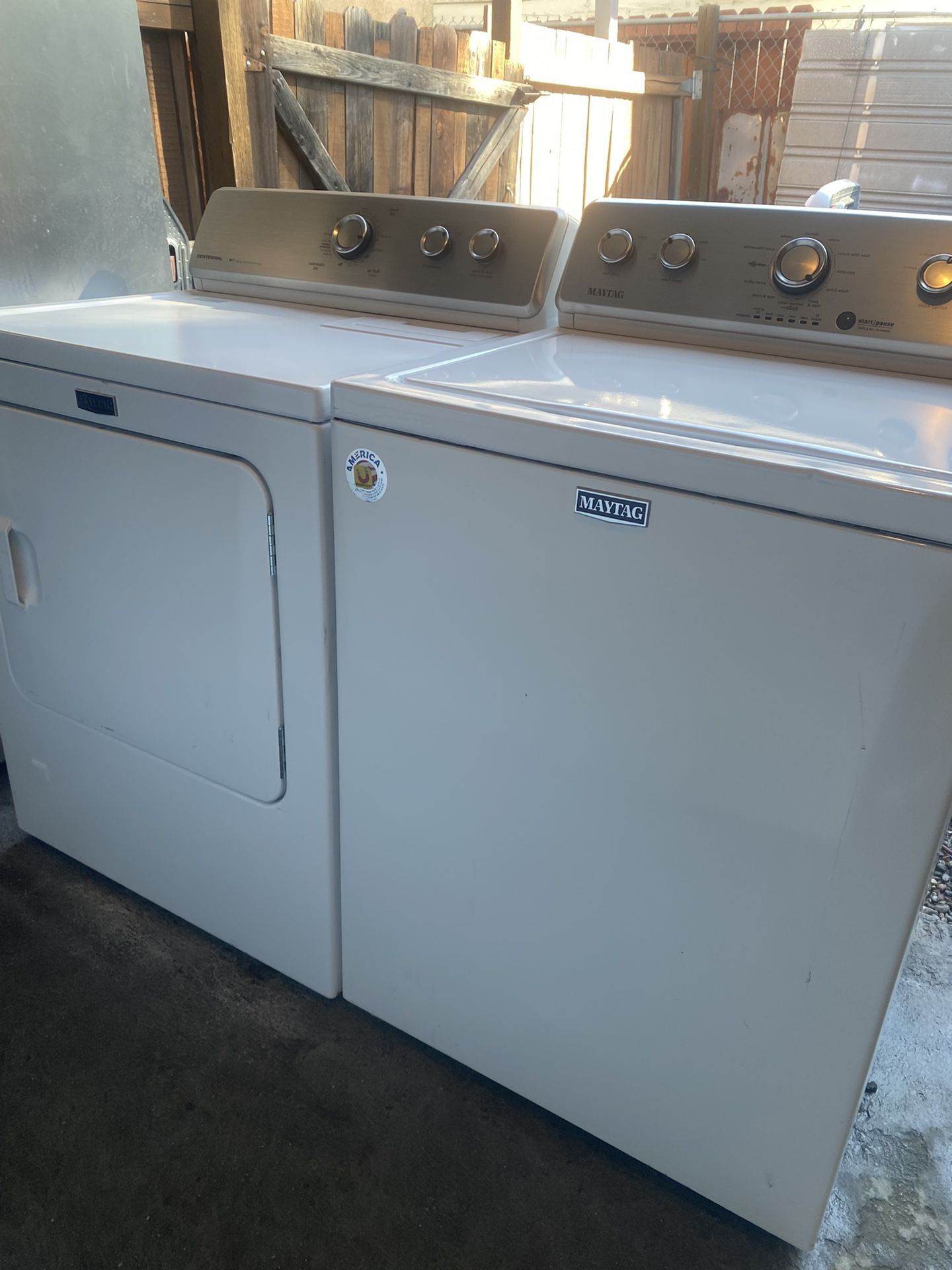 Maytag Centennial Commercial Technology Washer And Gas Dryer Set