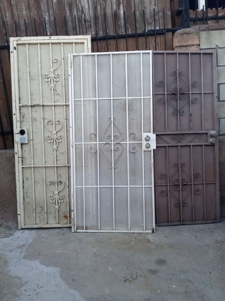 Puertas De Metal Para Casa Sencillas Reforzadas 36 * 80 32 * 80 30 * 80, image size:780x1040