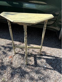 Vintage St. John half moon side, spindle legged,