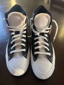 Converse Far From Chuck’s