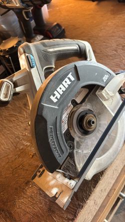 Hart Battery Saw