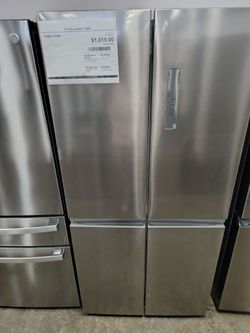 Frigidaire 17.4cu 4 door design refrigerator  freezer bottom