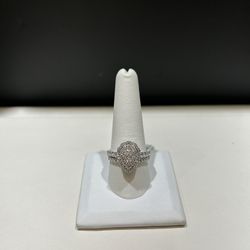 10K Engagement Ring With Wedding Band Size 10 