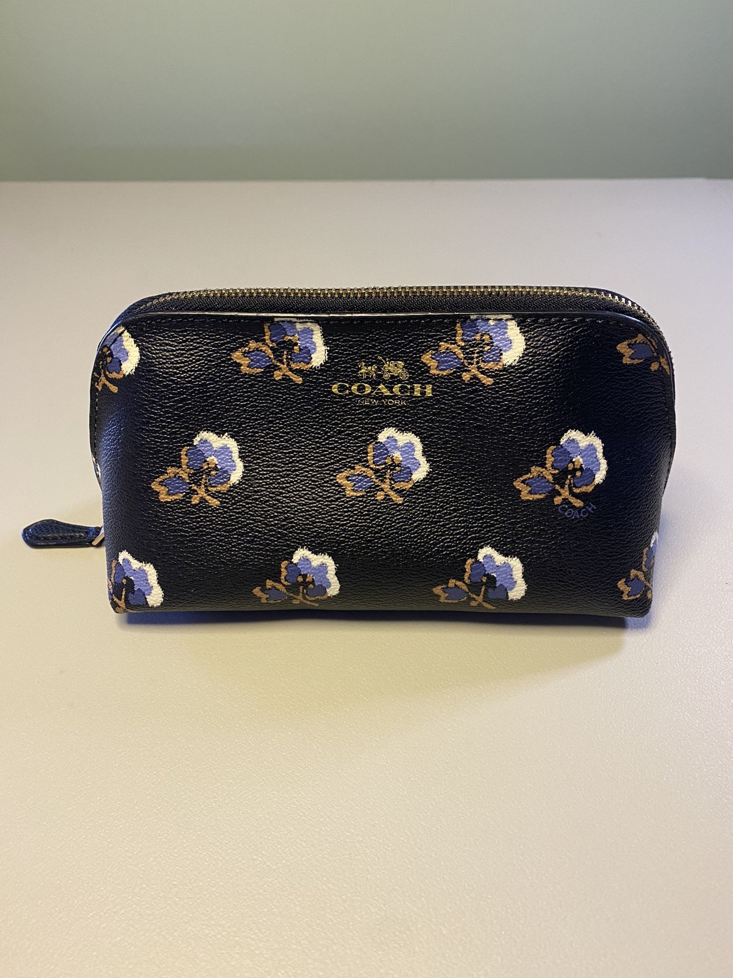 Coach Flower Print with Horse & Carriage Pouch