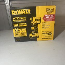 DeWalt Impact Wrench With Hog Ring Anvil Kit 