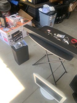 Sound bar with speaker