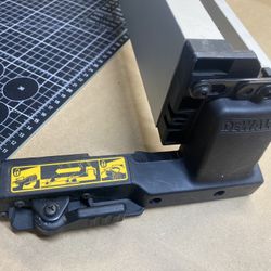 Table saw Fence - Dewalt 