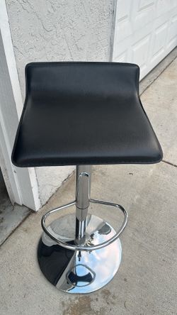 Black stool chair