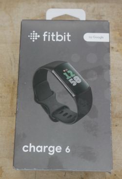 Fitbit Charge 6 Fitness Tracker Black NEW Open Box w/ Charger & Bands NEW .