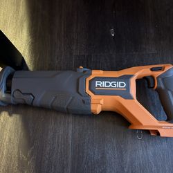 18 v saw ridgid 