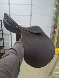 Stubben Wotan Horse Saddle 