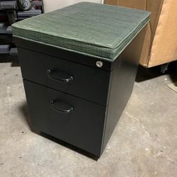 Steelcase Pedestal With Cushion 