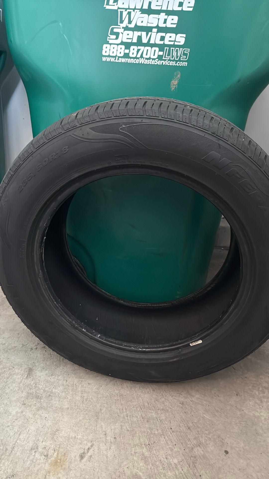 235/60R18