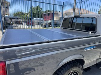 1975 to 1997 Ford F100 F150 F250 6.5 Tonneau Tri Fold SOFT bed cover Cubierto tapa para Caja 