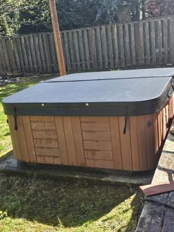 Hot Tub Cover Brand New (Black)