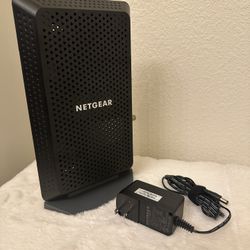 Netgear  CM 1200 Doc 3.1 Multi gig Router