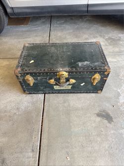 Vintage Steamer Travel Trunk