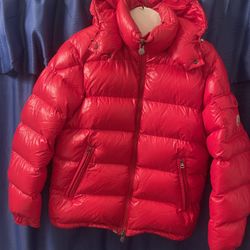 Moncler Maya 2022 Size 4 