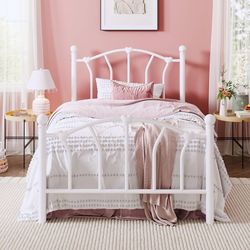 14 Inch Twin Size Heart Shaped Metal Platform Bed Frame with Headboard and Footboard, Under-Bed Storage Space, Noise-Free Mattress Foundation, No Box 