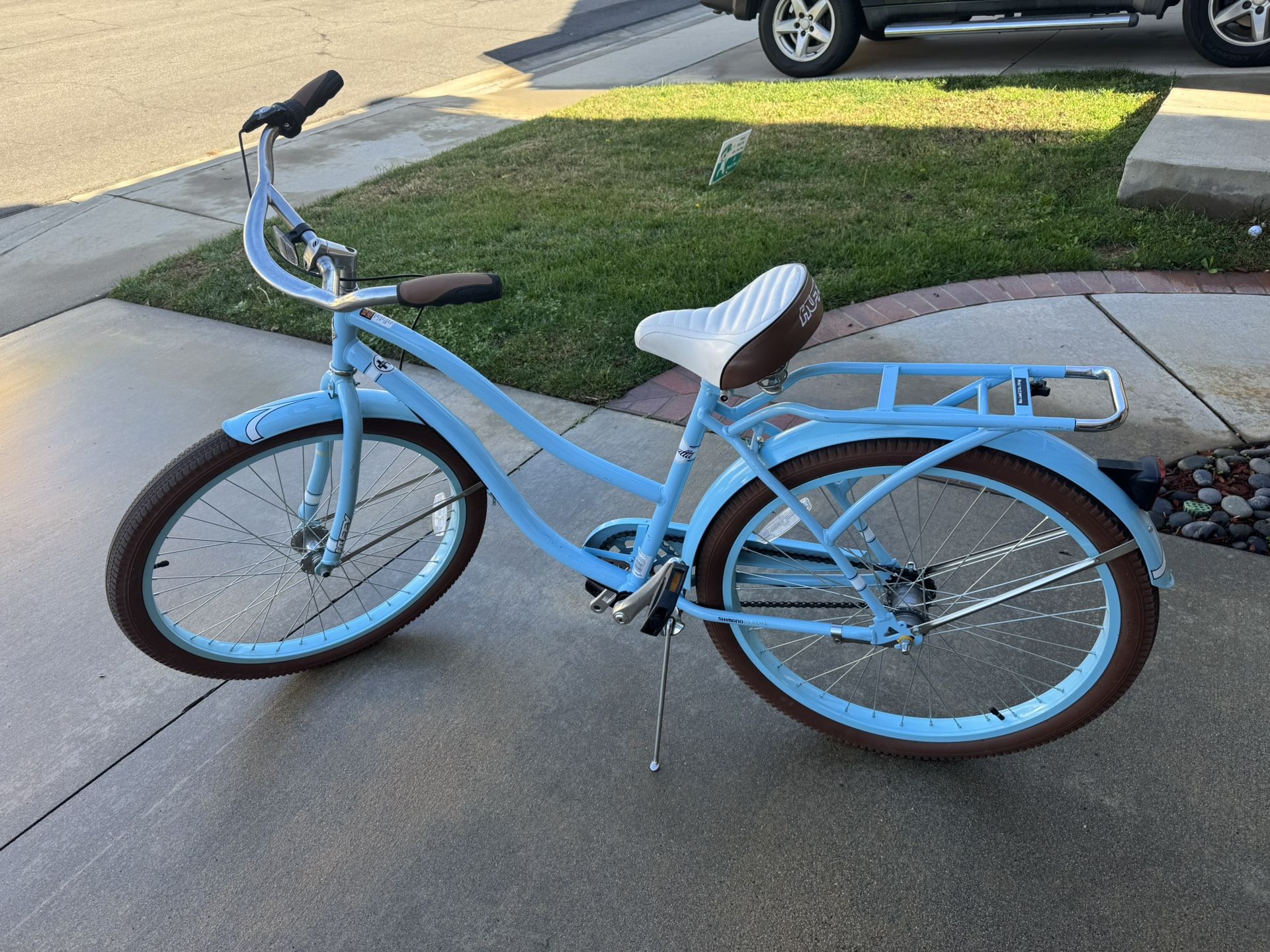 Huffy 26” Women’s cruiser bike-great condition