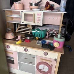 Toddler Kitchen 