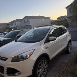 Ford 2014 ESCAPE TIT